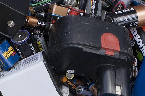 清远收购汽车电池回收站|电池回收再利用企业