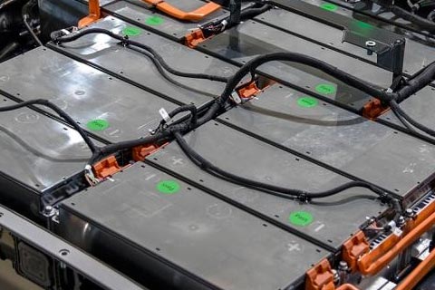 鹤岗上门回收艾亚特电池-电池原料回收